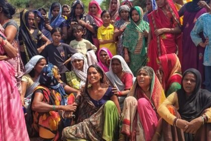 kanpur-dehat:-यमुना-में-नहाने-गई-किशोरी-डूबी,-बचाने-कूदा-युवक-भी-लापता,-गोताखोरों-का-सर्च-ऑपरेशन-जारी