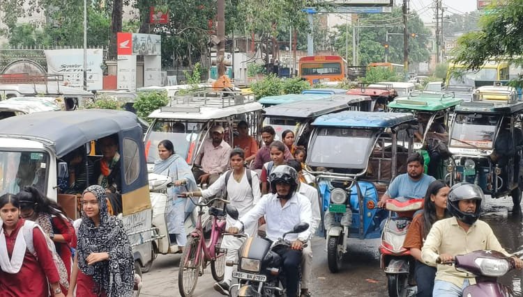 up:-मथुरा-में-ट्रैफिक-व्यवस्था-क्यों-हो-रही-ध्वस्त,ये-सबसे-बड़ी-वजह;-हर-रोज-जााम-में-फंसकर-तिलमिला-रहे-लोग