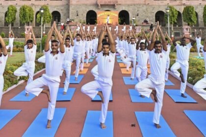 पूरी-दुनिया-में-मनाया-गया-अंतरराष्ट्रीय-योग-दिवस-फिर-इस-भारतीय-राज्य-ने-क्यों-किया-किनारा?-सामने-आई-वजह