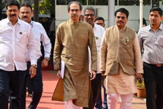 शिवसेना-ubt-को-एक-और-झटका-लगा,-उद्धव-ठाकरे-के-लॉयल्टी-टेस्ट-में-3-mla-और-1-mlc-फेल!