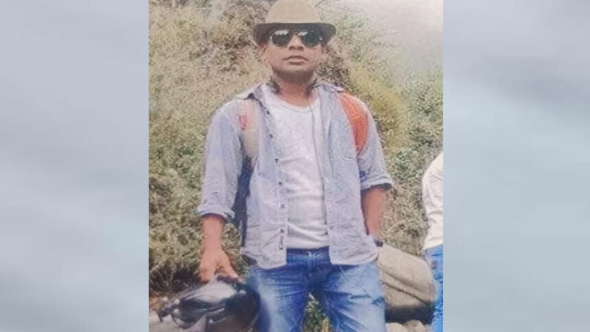 रफ्तार-ने-ली-जान:-ओवरस्पीड-बाइक-खंती-में-गिरी,-पूर्व-एयरफोर्स-कर्मी-की-मौत