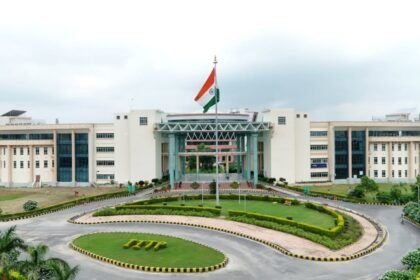 iit-पटना-में-54%-और-खड़गपुर-में-51%-पद-खाली,-दिल्ली,-बॉम्बे-में-भी-हालत-खराब,-4,804-पोस्ट-में-भर्ती-का-इंतजार