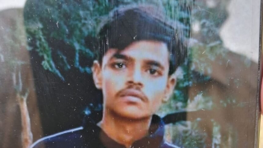उत्तर-पूर्वी-दिल्ली-में-19-साल-के-युवक-की-हत्या,-dda-पार्क-में-खून-से-लथपथ-शव-मिला