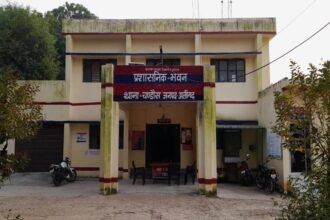 चंडौस-बवाल:-11-नामजद-सहित-100-के-खिलाफ-रिपोर्ट-दर्ज,-पुलिस-ने-दो-को-दबोचा,-कई-आरोपी-परिवार-सहित-भागे