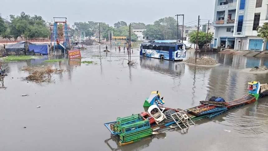दावा-और-हकीकत:-20-घंटे-वर्षा-के-बाद-तीन-घंटे-में-खाली-हुआ-पानी,-बारिश-में-अलीगढ़-हुआ-जलमग्न