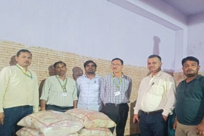up:-आगरा-में-मिलावटखोरों-पर-सबसे-बड़ा-प्रहार!-मसाला-फैक्टरी-पर-छापा,-410-किलो-हल्दी,-धनिया-और-सेंधा-नमक-सीज