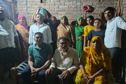सुप्रीम-कोर्ट-में-जजों-से-बदसलूकी:-याचिकाकर्ता-प्रबल-के-पिता-बोले-मानसिक-तनाव-में-था-बेटा,-उससे-गलती-हो-गई