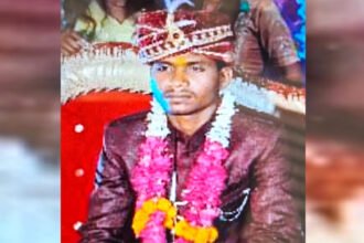 मौत-से-पसरा-मातम:-घर-पर-अकेले-युवक-ने-फंदा-लगाकर-दी-जान,-तीन-माह-पहले-बजी-थीं-शहनाइयां