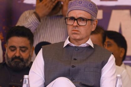 20-30-करोड़-के-ऑफर-वाले-बयान-पर-घिरे-cm-उमर-अब्दुल्ला,-bjp-ने-भेजा-नोटिस;-कहा-7-दिनों-में-मांगें-माफी