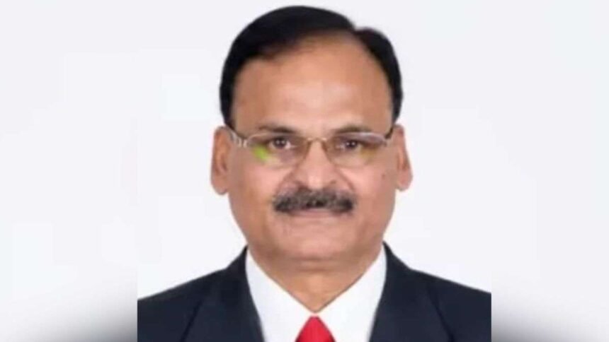 कर्नाटक-लोक-सेवा-आयोग-के-चेयरमैन-को-गवर्नर-ने-किया-सस्पेंड,-सामने-आई-वजह