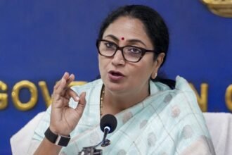 दिल्ली-में-108-स्कूल-असुरक्षित-चिन्हित,-7-जल्द-होंगे-ध्वस्त,-cm-ने-दिए-सभी-पुराने-स्कूलों-के-ऑडिट-के-निर्देश