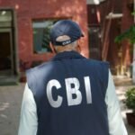 कोचिंग-सेंटर-संचालक-के-पास-से-बरामद-136-हाथ-से-लिखे-सवालों-में-से-111-प्रश्न-neet-परीक्षा-में-आए,-cbi-का-खुलासा