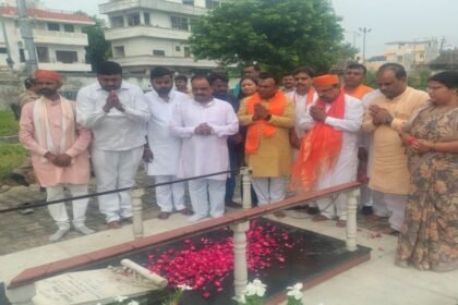 up-:-भाजपा-नेता-प्रकाश-पाल-बोले-राहुल-गांधी-देश-को-बताएं-अपना-असली-धर्म-और-जाति