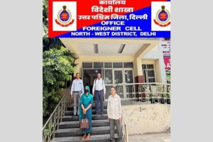 दिल्ली-पुलिस-ने-अवैध-बांग्लादेशी-नागरिक-को-किया-गिरफ्तार,-ट्रांसजेंडर-के-भेष-में-में-घूमते-हुए-पकड़ा-गया