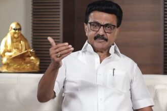 परिसीमन-बिल-पर-क्या-होगा-dmk-का-रुख?-स्टालिन-की-बैठक-में-हो-गया-साफ,-सांसदों-को-कांग्रेस-से-दूर-रहने-की-हिदायत