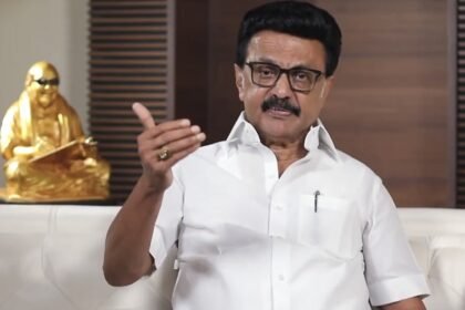 परिसीमन-बिल-पर-क्या-होगा-dmk-का-रुख?-स्टालिन-की-बैठक-में-हो-गया-साफ,-सांसदों-को-कांग्रेस-से-दूर-रहने-की-हिदायत