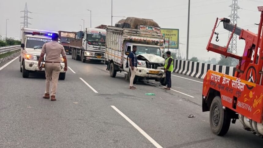 up:-हापुड़-में-हाईवे-09-पर-भीषण-सड़क-हादसा,-पिकअप-ने-ट्रैक्टर-ट्रॉली-को-मारी-टक्कर,-हादसे-में-दो-की-मौत