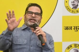 पटना-में-प्रशांत-किशोर-के-पार्टी-दफ्तर-पर-इनकम-टैक्स-का-छापा,-करीबी-रवि-नारायण-सिंह-के-होटल-में-भी-पड़ी-रेड