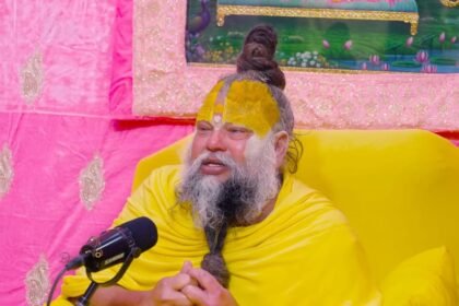 up:-संत-प्रेमानंद-से-मिलने-की-ऐसी-इच्छा,-नेपाल-से-वृंदावन-पहुंच-गए-नाबालिग-भाई-बहन;-फुटपाथ-पर-गुजारी-रात