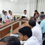 up:-अपार-आईडी-न-बनाने-वाले-स्कूलों-पर-होगी-कार्रवाई,-हर-दिन-स्कूल-पहुंचेंगे-बीईओ;-डीएम-ने-दिए-ये-निर्देश