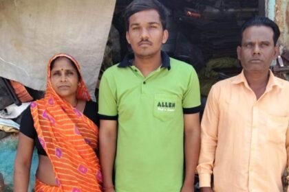 बहन-को-कैंसर-हुआ-तो-डॉक्टर-बनने-का-लिया-संकल्प,-कबाड़ीवाले-के-बेटे-ने-नीट-क्रैक-कर-पूरा-किया-सपना