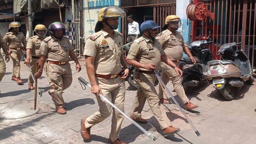 up:-कांवड़-मार्ग-पर-नहीं-बिकेगा-मांस,-जुलूस-पर-लगाई-गई-रोक;-फिरोजाबाद-में-एक-अक्तूबर-तक-लागू-की-गई-निषेधाज्ञा