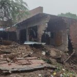 बारिश-ने-मचाई-तबाही:-फिरोजाबाद-में-ताश-के-पत्तों-की-तरह-ढहा-आशियाना,-बारिश-ने-छीनी-छत;-बाल-बाल-बचा-परिवार
