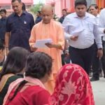 सीएम-योगी-का-सख्त-निर्देश,-रास्ता-न-दिला-पाएं-तो-लेखपाल,-कानूनगो,-तहसीलदार-सबको-सस्पेंड-करो