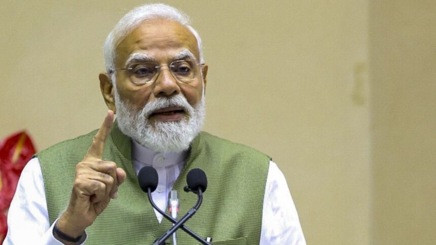‘सिर्फ-आज-नहीं,-कल-के-भारत-की-सोचिए’,-pm-मोदी-ने-मीटिंग-में-अफसरों-को-दिया-बड़ा-मंत्र