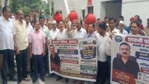 पानी…परेशानी…प्रदर्शन…मिला-सिर्फ-आश्वासन:-दो-महीने-से-बूंद-बूंद-को-तरसे-लोग,-मटके-लेकर-पहुंचे-कैंट-बोर्ड