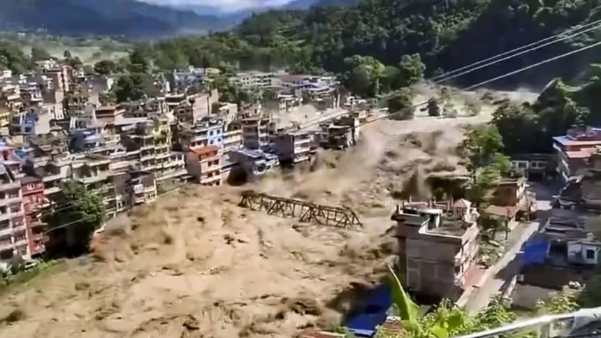 नेपाल के रसुवा में भोटेकोशी नदी की बाढ़ के बाद तबाही और यूपी में सीएम योगी के अलर्ट के निर्देश