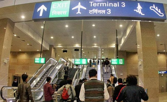Delhi Bomb Threat: स्वतंत्रता दिवस से पहले दिल्ली में हड़कंप, हाई कोर्ट समेत 6 जगहों को बम से उड़ाने की धमकी; मेल में 15 अगस्त का जिक्र