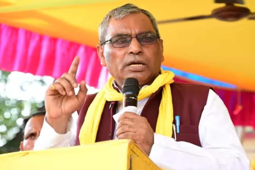 UP Politics: ‘मित्र अखिलेश, जरा अपने चच्चू को संभालिए...’, शिवपाल के बयान पर राजभर का पलटवार; सीएम योगी ने भी सपा को घेरा